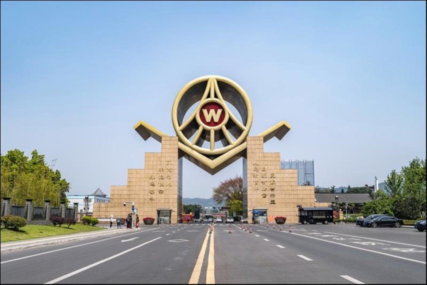 五粮液：主动出清，蓄力长远